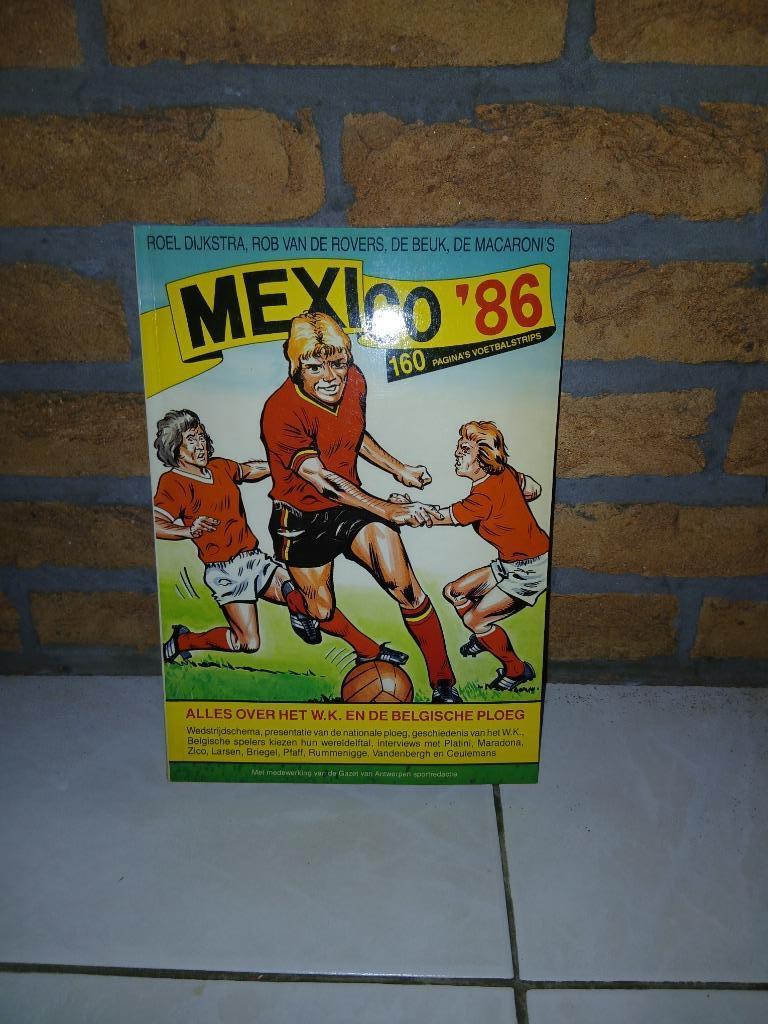 Vintage Voetbalstripbundel – Mexico ’86, Boeken, Ophalen of Verzenden, Zo goed als nieuw