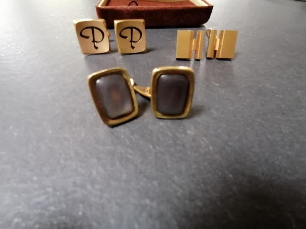 Trois paires de boutons de manchette, Enlèvement, Utilisé, Autres matériaux, Doré