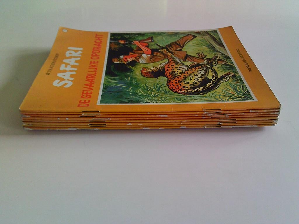 8 strips van Safari in eerste druk voor 12 euro ., Enlèvement ou Envoi
