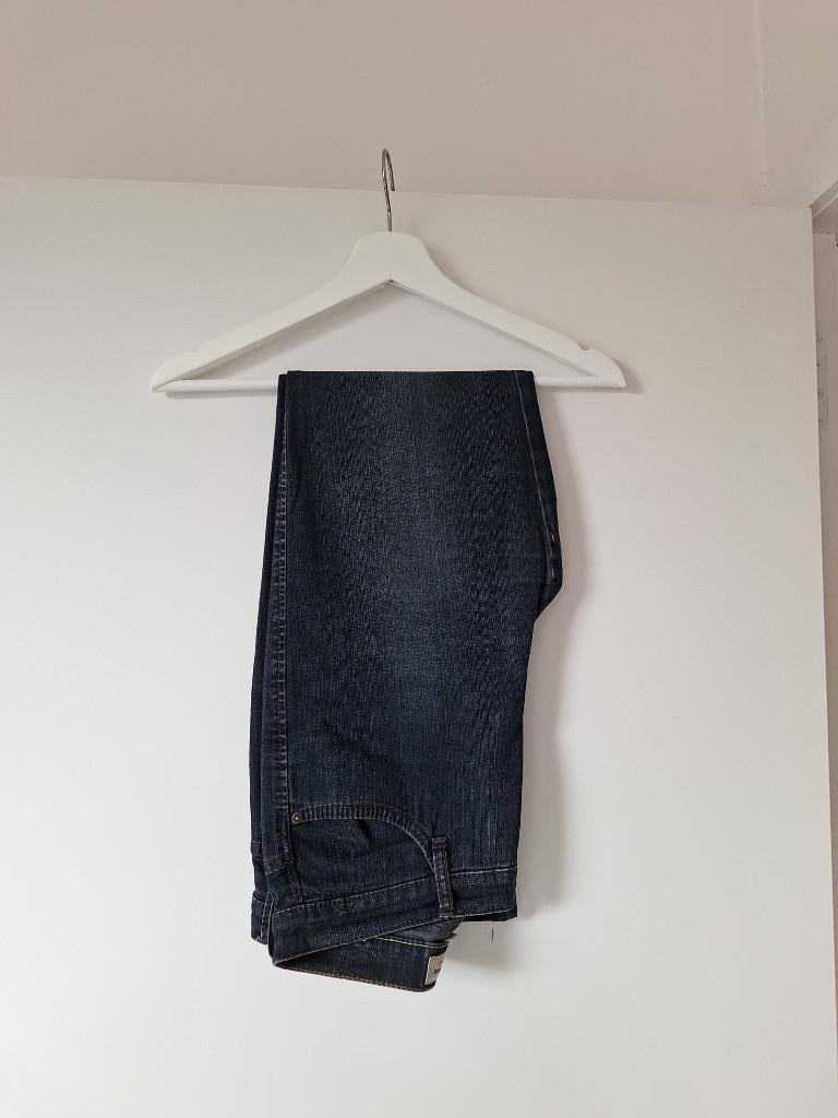 Blauwe jeans Brax Carola (36 K), Vêtements | Femmes, Jeans, Porté, W28 - W29 (confection 36), Bleu, Enlèvement ou Envoi