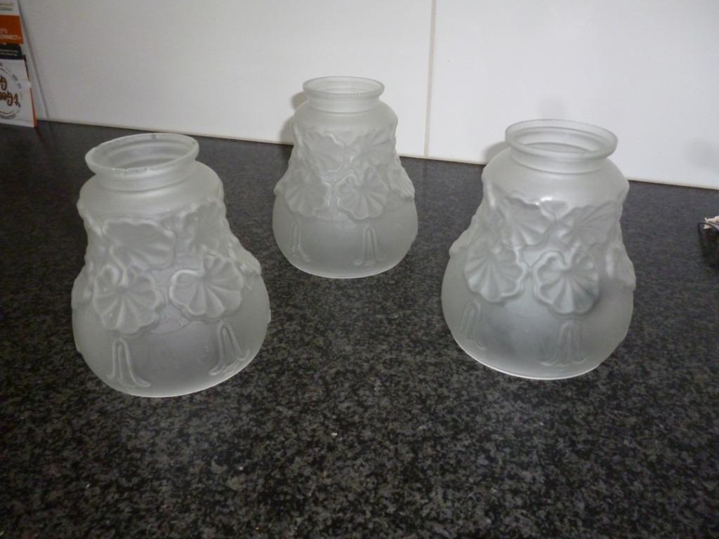 3 lampes bobèches abat-jour éclairage globes de verre, Antiquités & Art, Enlèvement ou Envoi