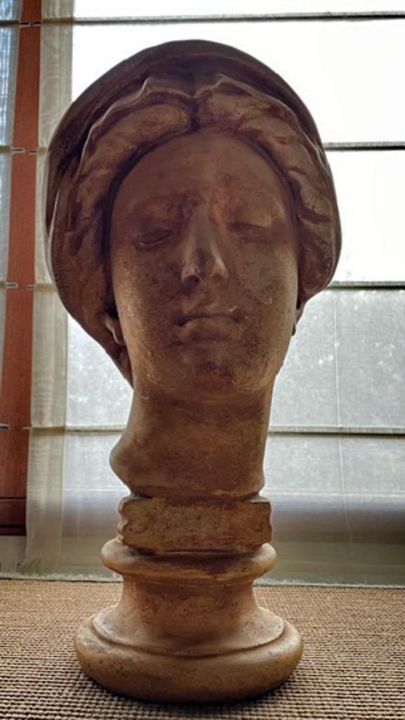 Grieks hoofd, Ophalen