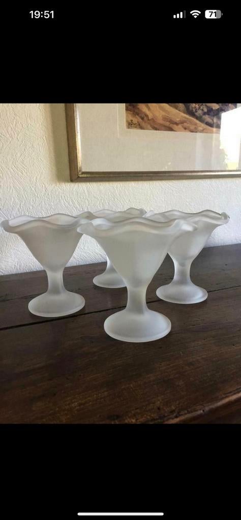 Ijscoupes, Ophalen, Zo goed als nieuw, Glas