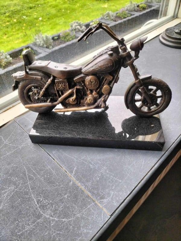 Statue en bronze pour moto Harley Davidson, Motos, Entreprise, Chopper
