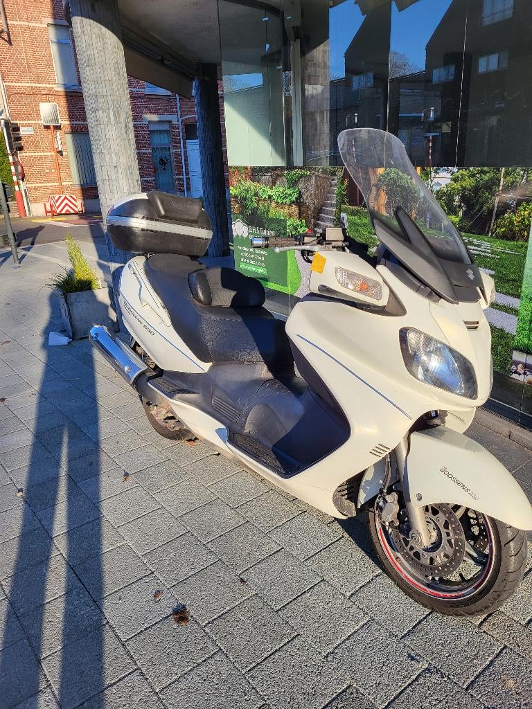 moto, Scooter, 4 cilinders, Motorrijbewijs A, Particulier