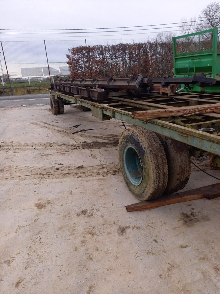 Charpente d un hangar démonté, Enlèvement ou Envoi