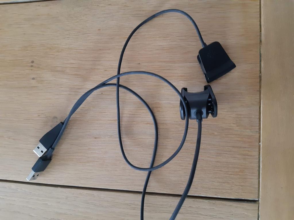 twee opladers voor fitbit, Ophalen of Verzenden, Zo goed als nieuw, Zwart