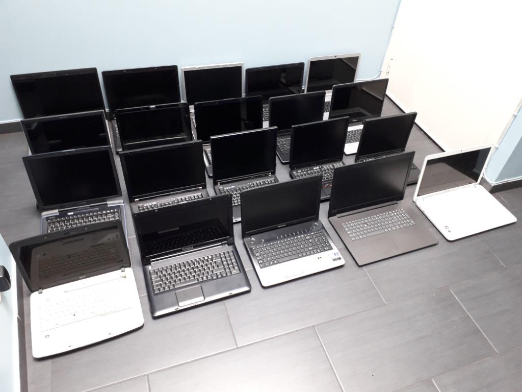 LOT PC, Enlèvement, Utilisé, Réglable en profondeur