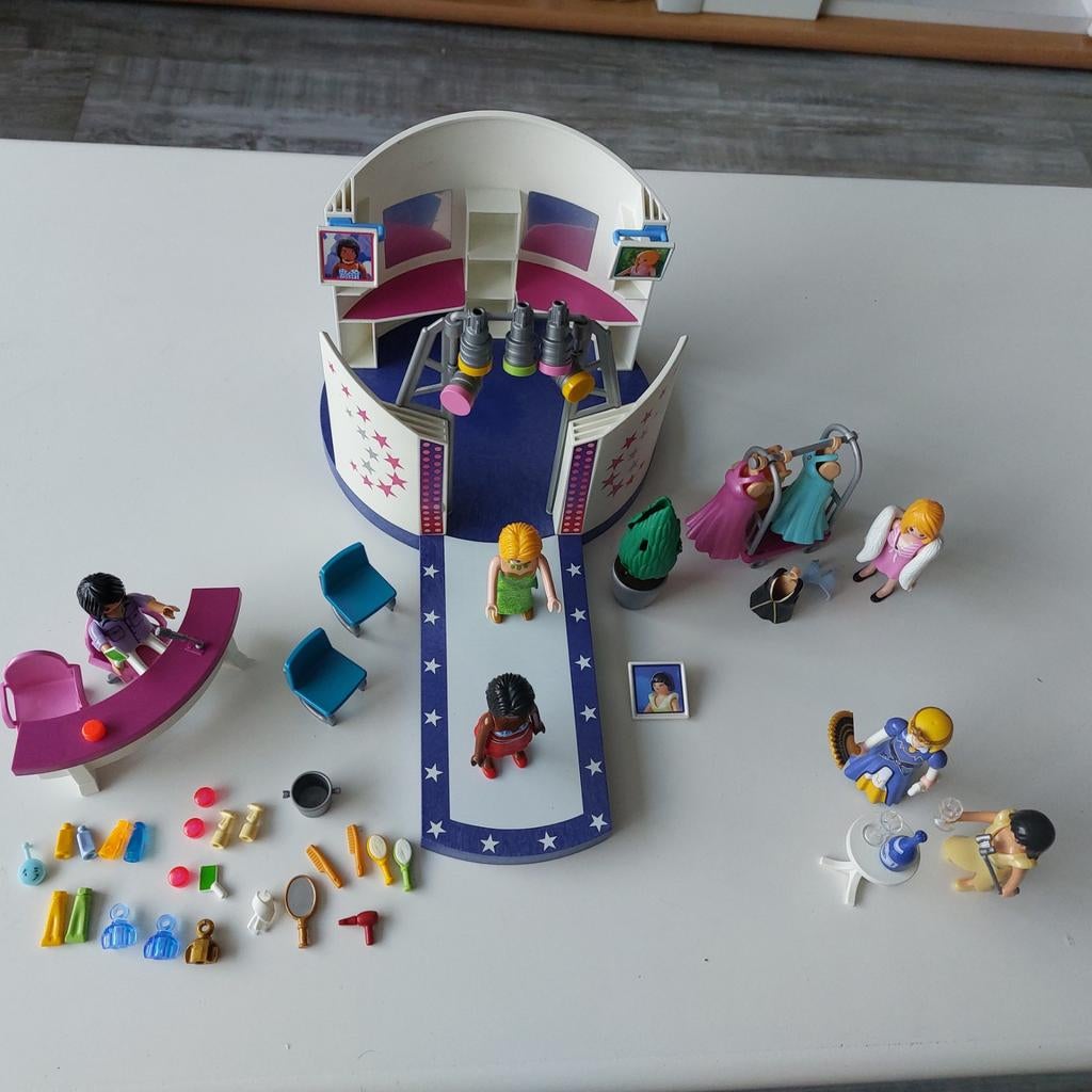 Playmobil City Life. N 6148 avec 2 poupées supplémentaires, Enlèvement