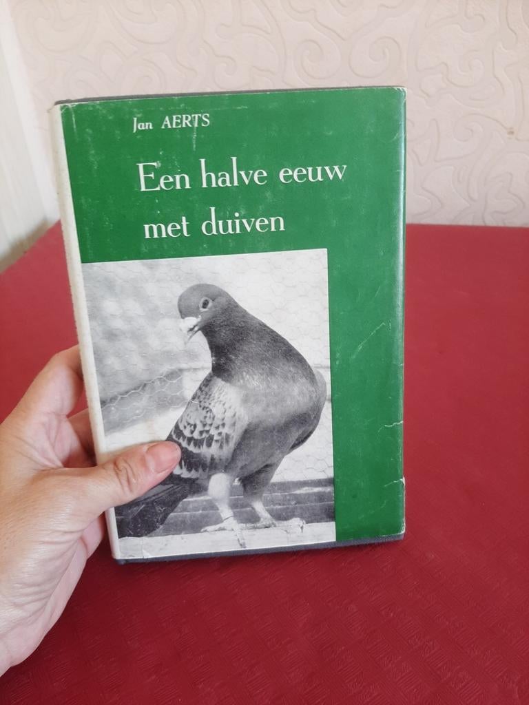 Boek – "Een halve eeuw met duiven" – Jan Aerts, Boeken, Ophalen of Verzenden, Gelezen