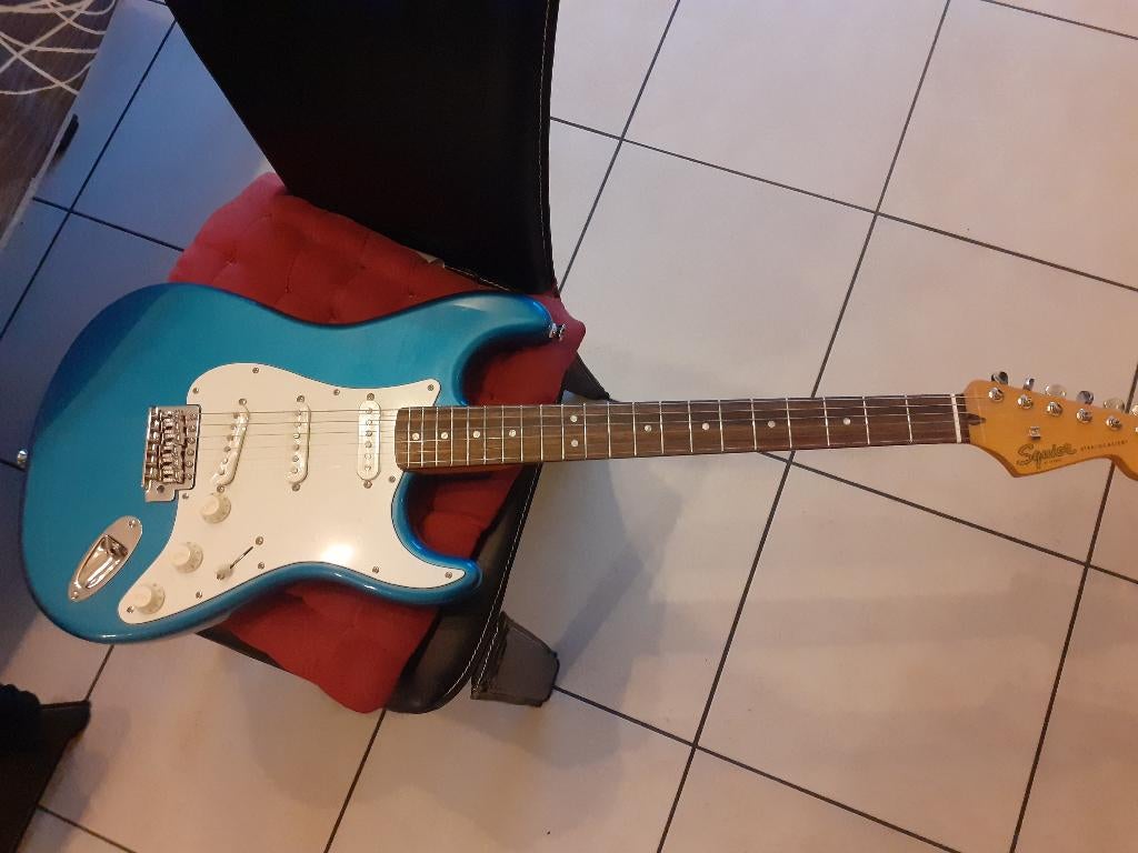 Squier Stratocaster Classic Vibe 60s placid blue, Muziek en Instrumenten, Snaarinstrumenten | Gitaren | Elektrisch, Ophalen, Nieuw
