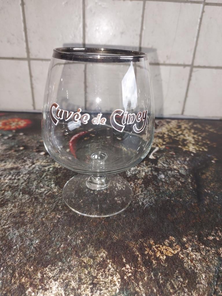 Bierglas cuvee de ciney, Ophalen of Verzenden, Zo goed als nieuw, Bierglas