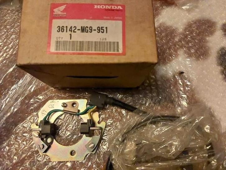 Honda GL1200 nokkenas sensor NOS, Motoren, Ophalen of Verzenden