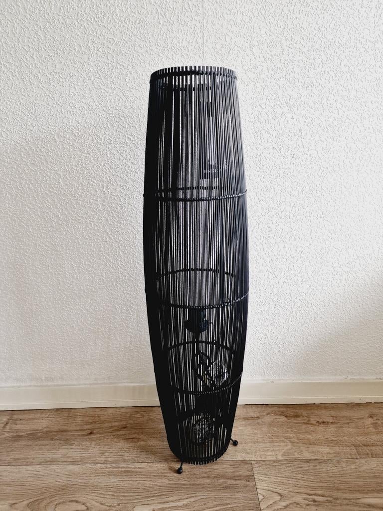 Casa - Movis - Lampadaire en rotin - Noir - Neuf !, Enlèvement ou Envoi, Neuf, Moins de 100 cm