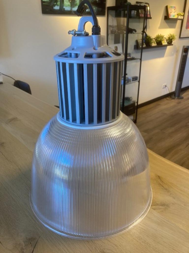 LED - winkel / showroom hanglamp - industrieel, Huis en Inrichting, Lampen | Hanglampen, Ophalen, Zo goed als nieuw, Metaal, 50 tot 75 cm
