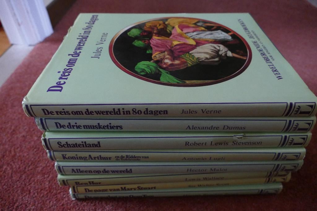 4 wereldberoemde jeugdboeken, Boeken, Ophalen of Verzenden, Zo goed als nieuw, Fictie