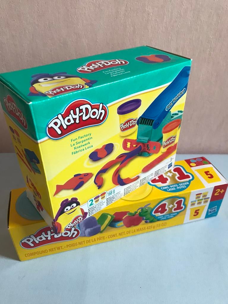 Te koop PLAY-DOH. * The SERPENTIN * boetseerklei, Kinderen en Baby's, Nieuw