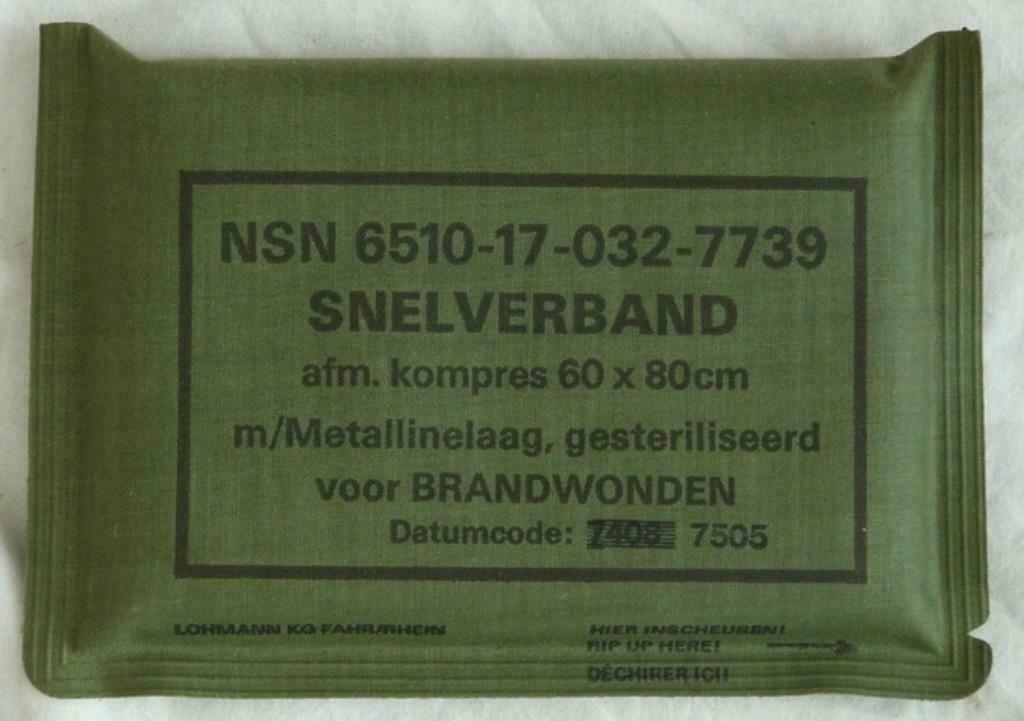 Verband Pakje, NBC, Snelverband, 60x80cm, KL, 1975.(1), Collections, Objets militaires | Général, Enlèvement ou Envoi, Armée de terre