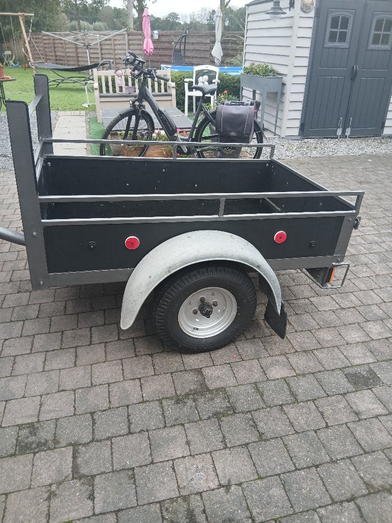 Propere aanhangwagen, Ophalen, Gebruikt