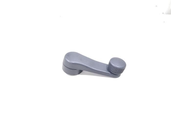 Manivelle de vitre d'un Skoda Fabia, Autos : Pièces & Accessoires, Vitres & Accessoires, -, 3 mois de garantie, Utilisé, Skoda