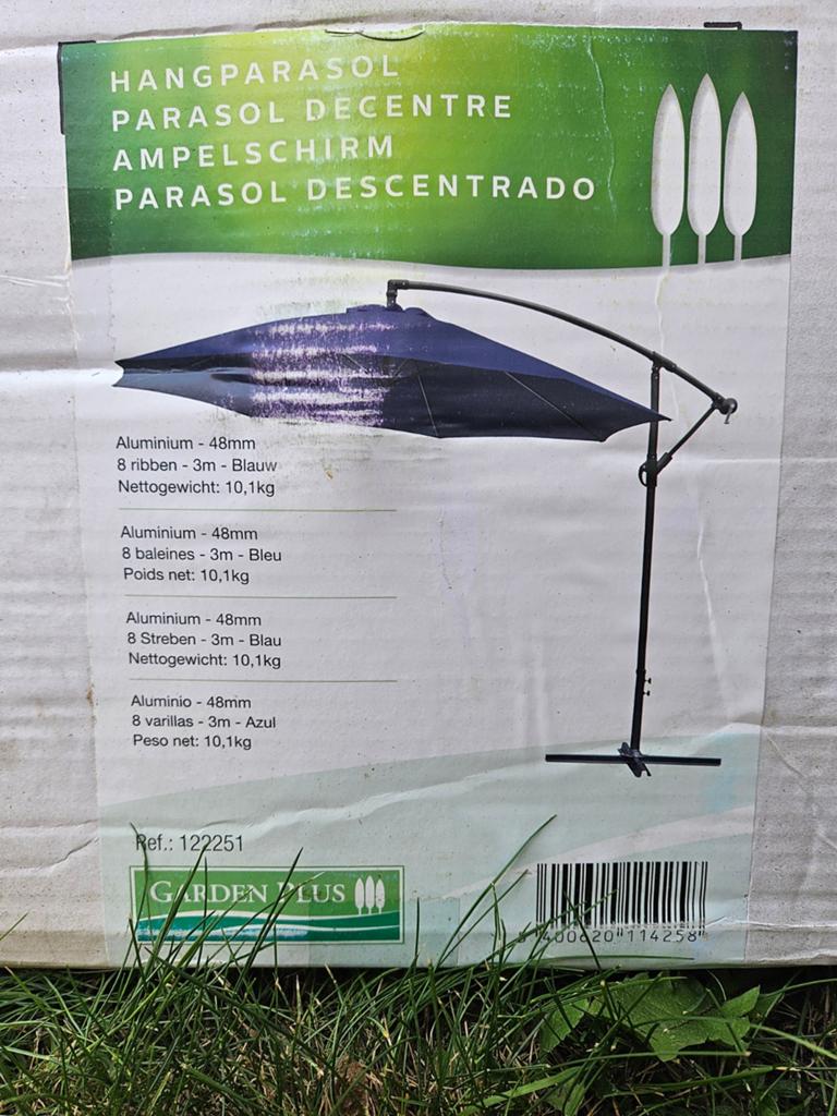 Zweefparasols en kantelbaar parasols Nieuwe in Houthalen, Tuin en Terras, Ophalen, Kantelbaar