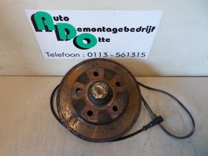 Roulement de roue arrière d'un Volkswagen Golf (Golf 91-), Volkswagen, -, 3 mois de garantie, Utilisé