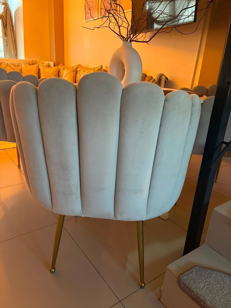 A vendre 4 chaises, Maison & Meubles, Chaises, Autres couleurs, Pieds en métal et chaise en tissus, Comme neuf, Enlèvement