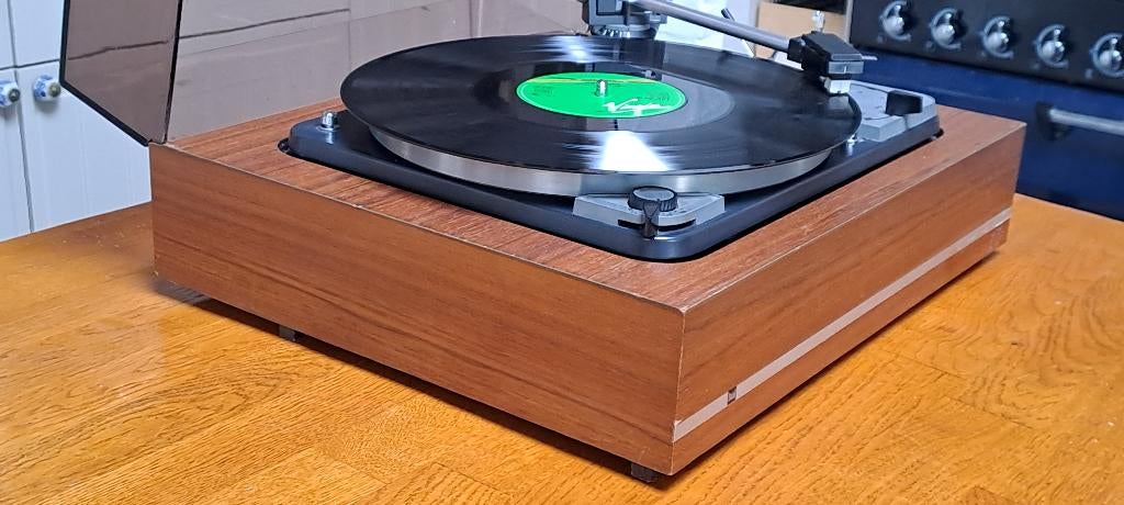 Dual 1019 volautmatische platenspeler, in nieuwstaat, Audio, Tv en Foto, Automatisch, Ophalen of Verzenden, Zo goed als nieuw