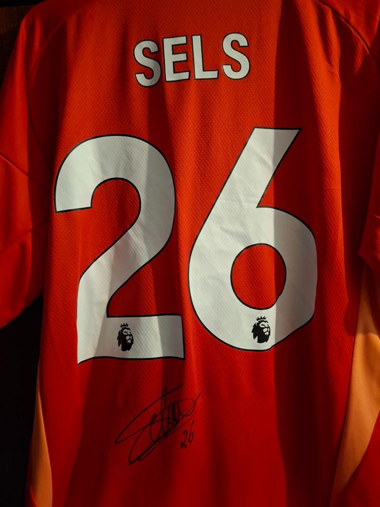 Chemise signée Nottingham Forest Keeper Matz Sels (XL), Enlèvement ou Envoi, Neuf, Maillot
