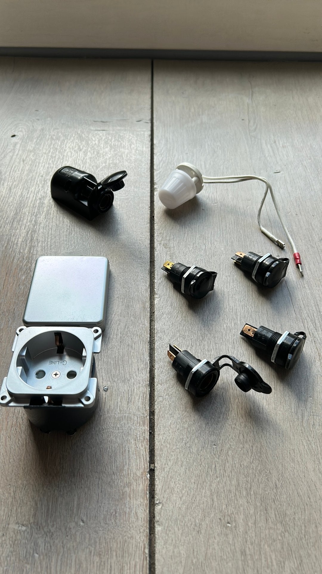 12 volt stopcontacten mobilhome, Caravans en Kamperen, Mobilhome-accessoires, Ophalen, Nieuw