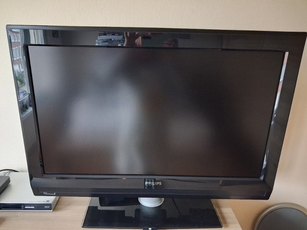 Philips 32 inch LCD tv. In perfecte staat., Ophalen, Philips, 50 Hz, 80 tot 100 cm