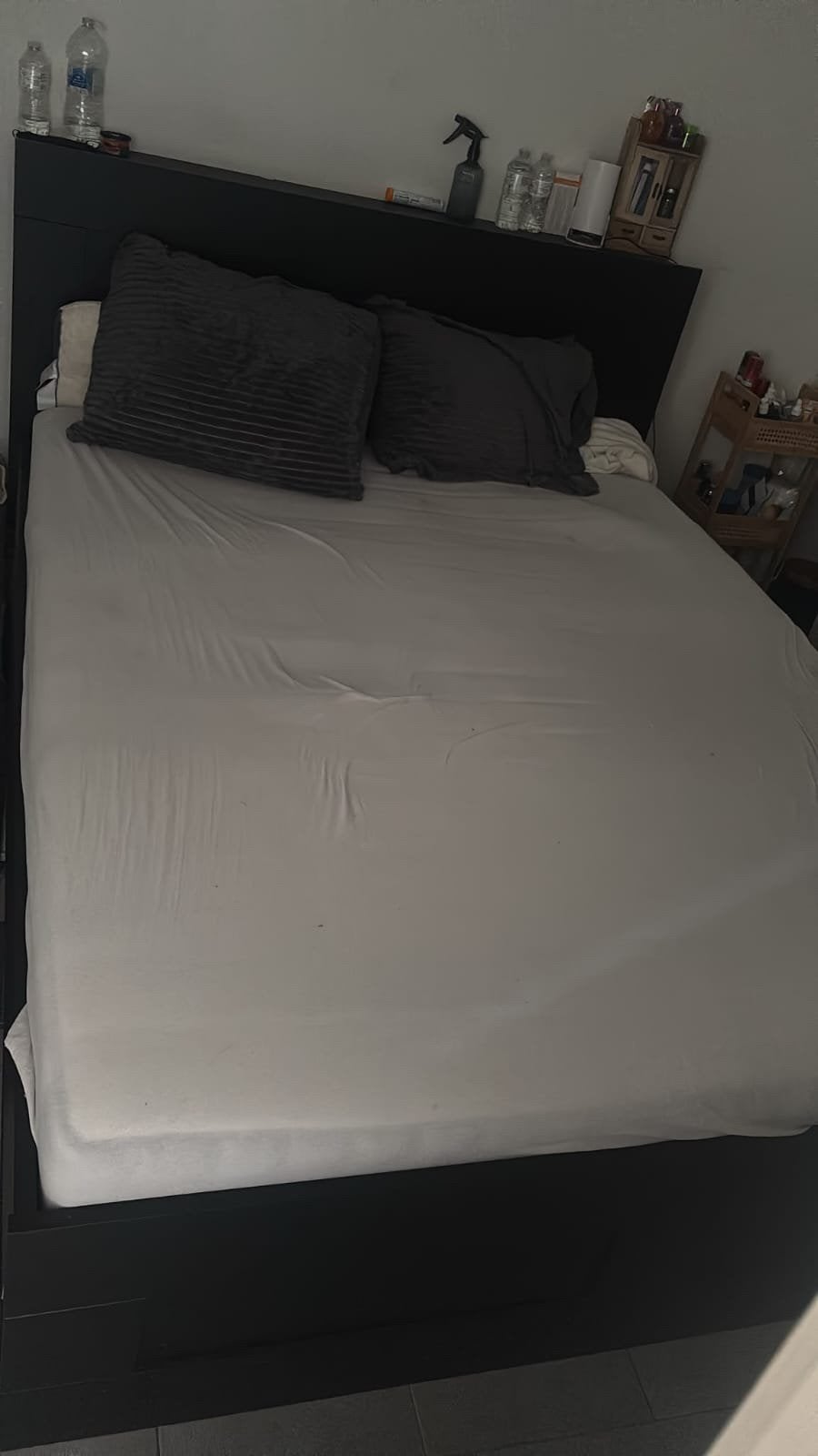 Ikea bed met matras, Huis en Inrichting, Slaapkamer | Boxsprings, Ophalen of Verzenden, Zo goed als nieuw