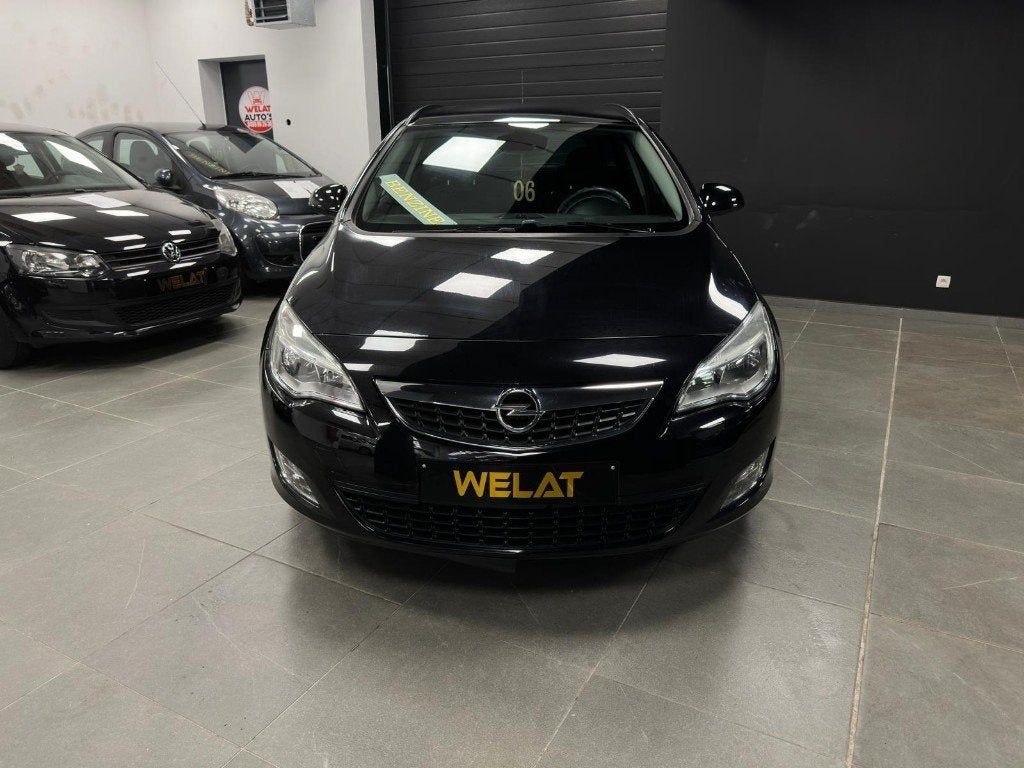 OPEL ASTRA 1.6 LITER BENZINE/2011/TOP STAAT, Auto's, Bluetooth, Euro 5, 1600 cc, Zwart