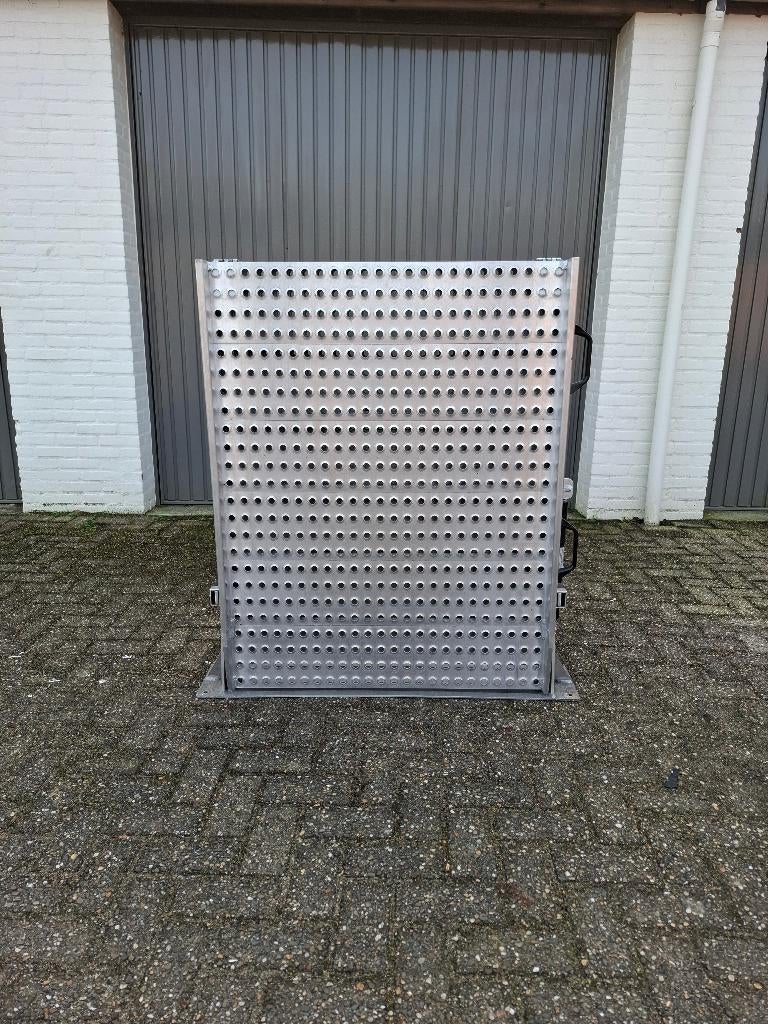 AMF Euro Rampe oprijplaat 235 x 91 cm, Autos : Divers, Remorques Pièces, Utilisé, Enlèvement