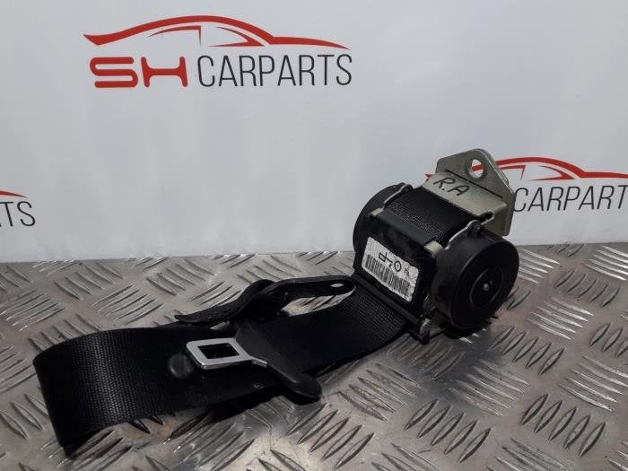 Ceinture de sécurité arrière droite d'un BMW 1-Serie, -, 3 mois de garantie, Utilisé, -