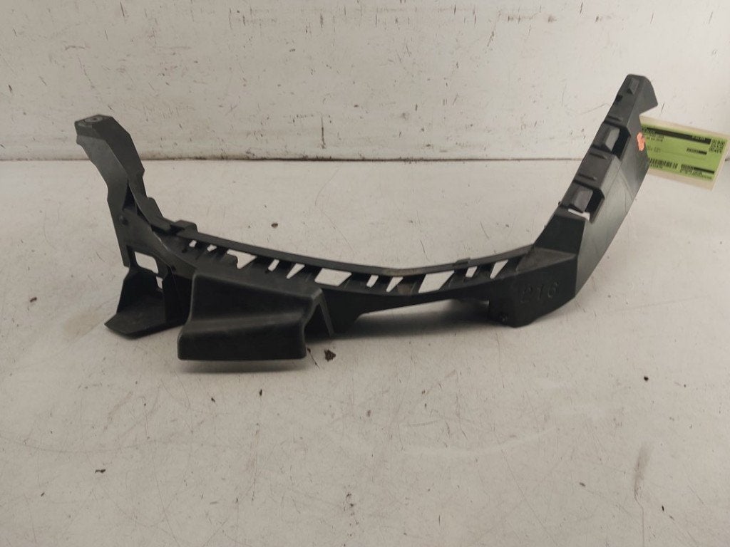KOPLAMP HOUDER LINKS Seat Arona (KJX) (|6F9807571|), Gebruikt, Service@seat.de, Seat Deutschland GmbH, Seat