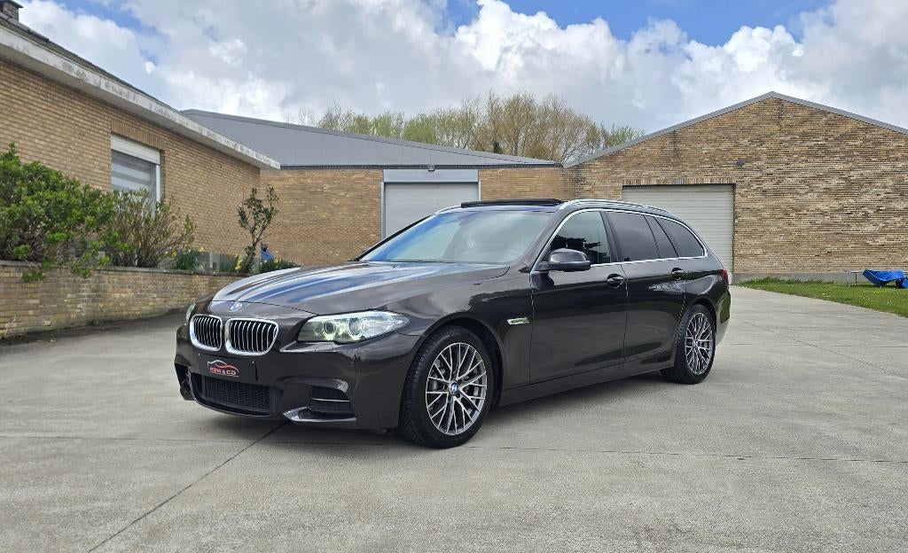 BMW 518 dA Touring Pack M ** Toit Pano - Xénon ** GAR 12M, 118 g/km, Euro 6, Entreprise, Garantie prolongée
