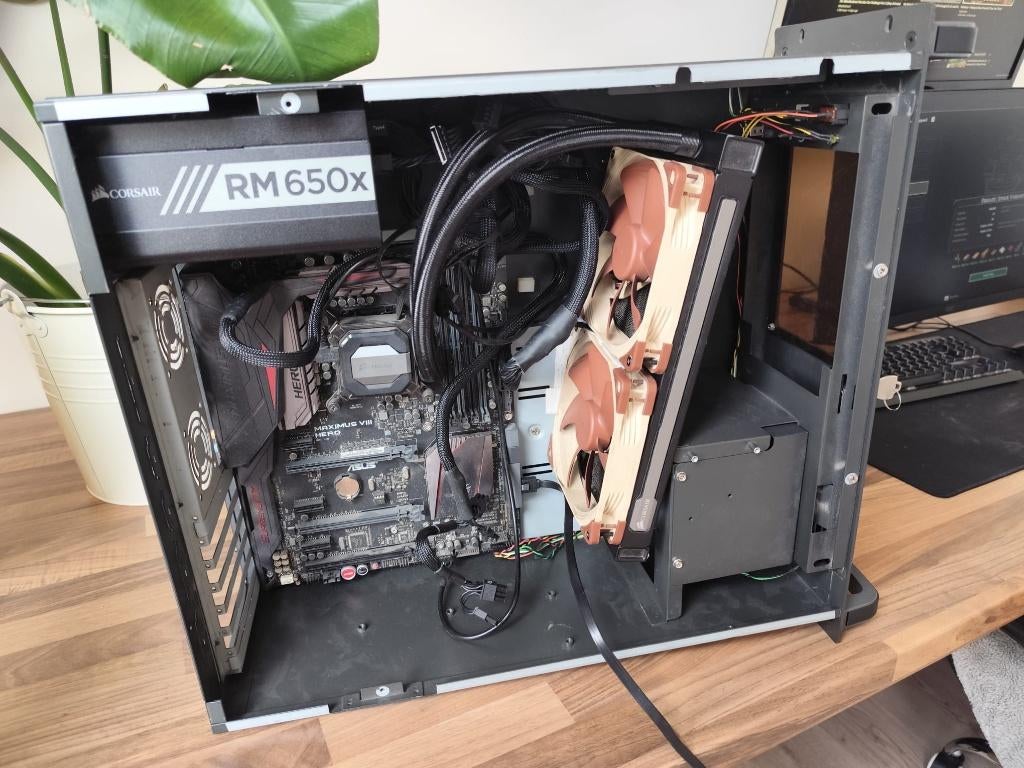 I7 6700K Watergekoeld + 2 Noctua /  MOBO DDR4  / CASE / 650W, Computers en Software, Ophalen of Verzenden, Gebruikt