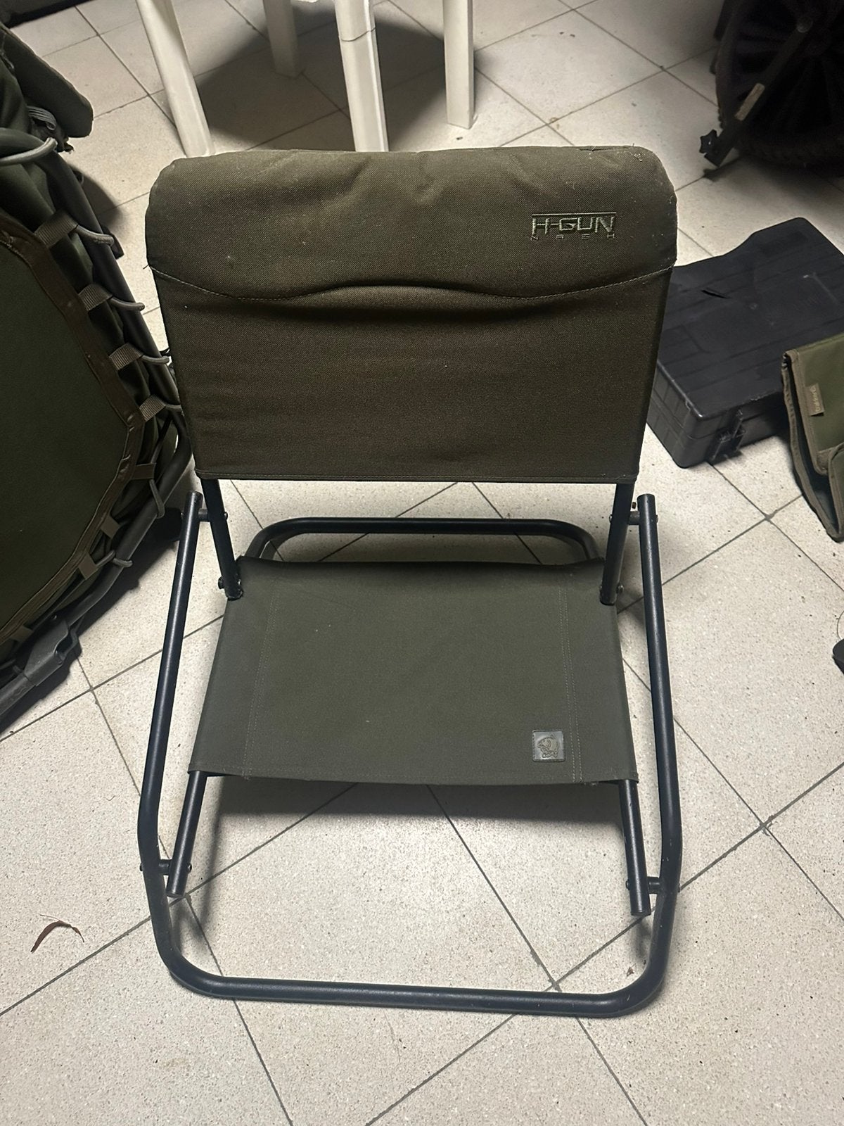 Nash H-gun guest chair, Enlèvement, Utilisé