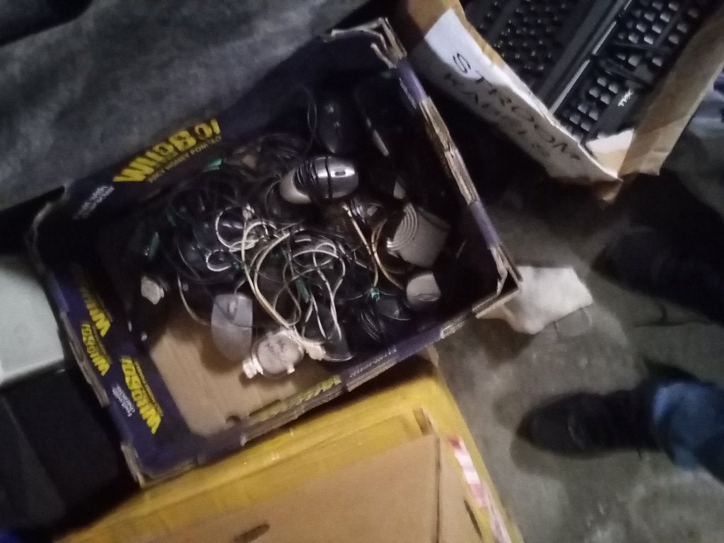 muizen en muizenmatjes voor computers, Computers en Software, Muizen, Ophalen, Zo goed als nieuw, Bedraad, Muis
