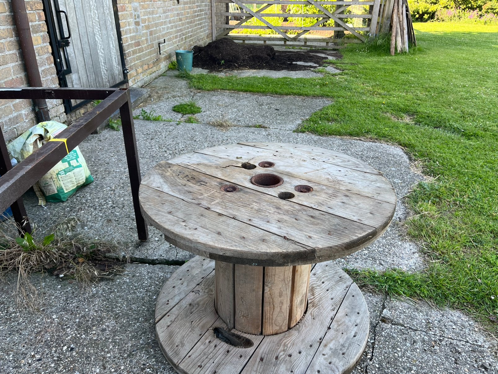 Houten kabelhaspel, Jardin & Terrasse, Tables de jardin, Enlèvement, Utilisé, Rond, Bois