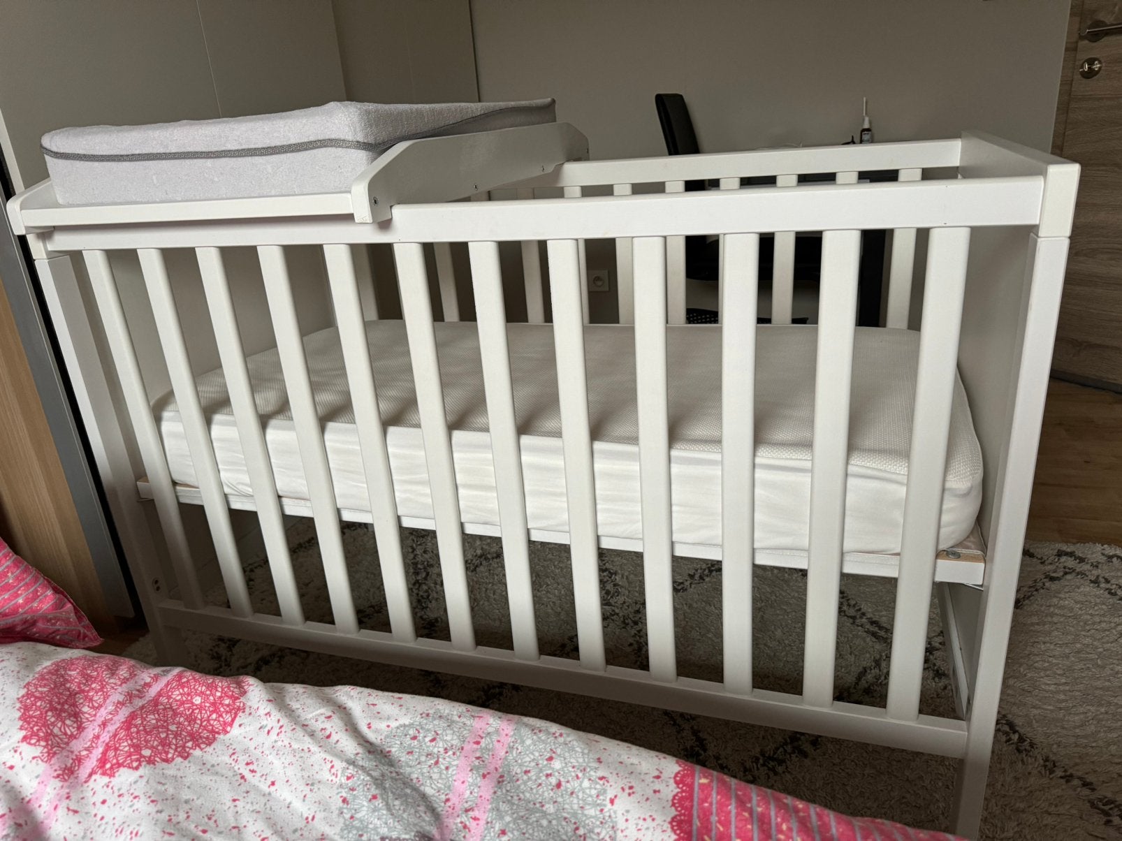 Baby bed, Ophalen, Zo goed als nieuw, Matras