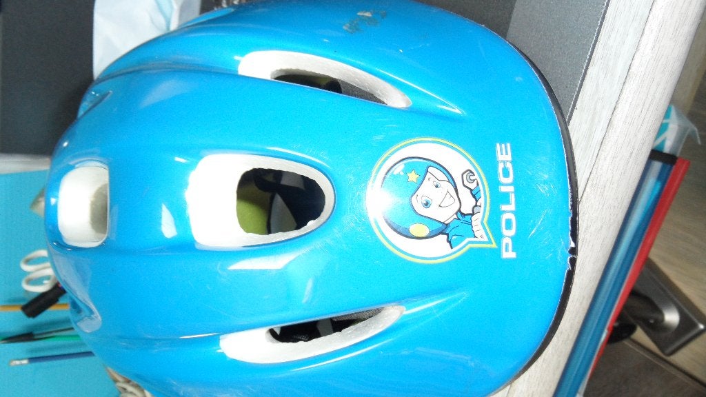 av casque  velo   enfant, Vêtements | Femmes, Vêtements Femmes Autre, Enlèvement, Porté