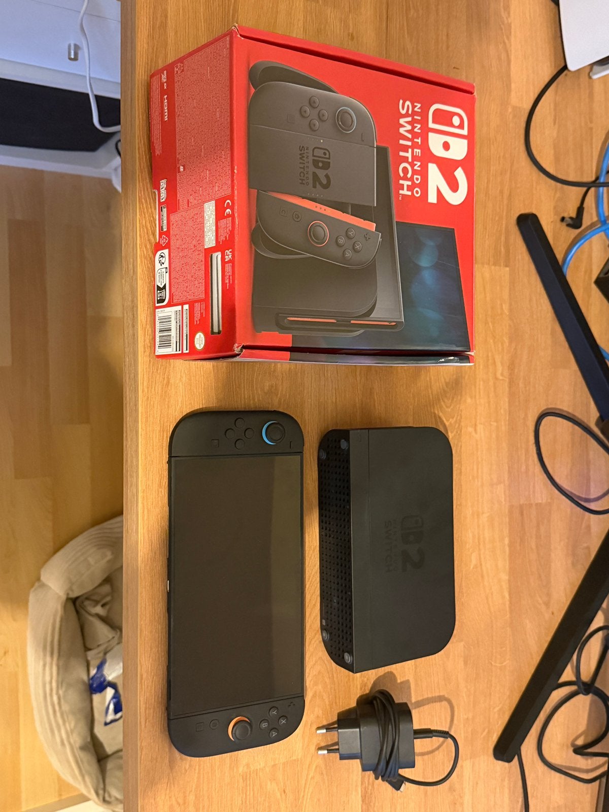Nintendo Switch 2, Consoles de jeu & Jeux vidéo, Enlèvement, Comme neuf, Avec 2 manettes