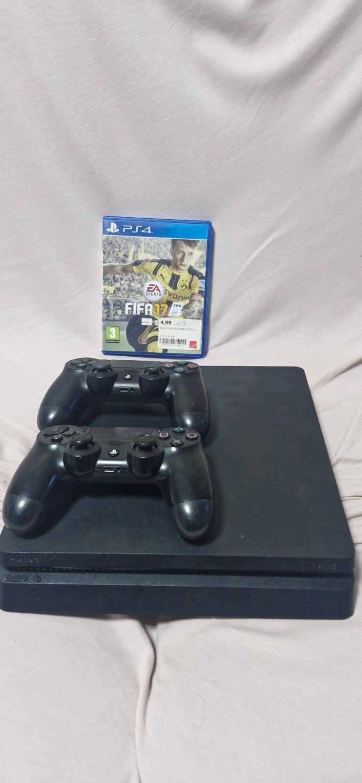PS4 Slim + 2 manettes + FIFA 17, Consoles de jeu & Jeux vidéo, Enlèvement, Utilisé, Avec jeux, Avec 2 manettes