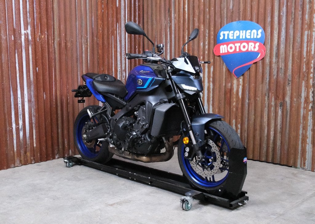 Icône Yamaha MT 09 bleue, Motos, Motos | Yamaha, Entreprise, Naked bike, plus de 35 kW, 3 cylindres, Permis Moto A, ABS, Régulateur de vitesse