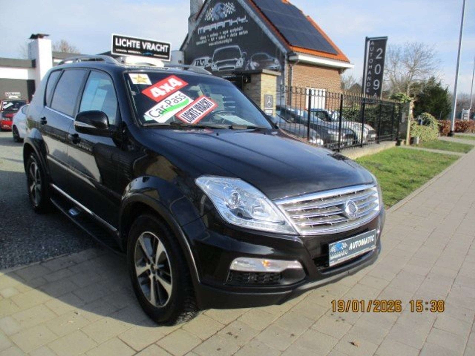 SsangYong Rexton Rexton W 2.2 e-XDi 4WD Automatik EXECUTIVE, Autos, Entreprise, 2 places, https://public.car-pass.be/vhr/7b1e000b-e78d-4397-bffd-e416c7f01474