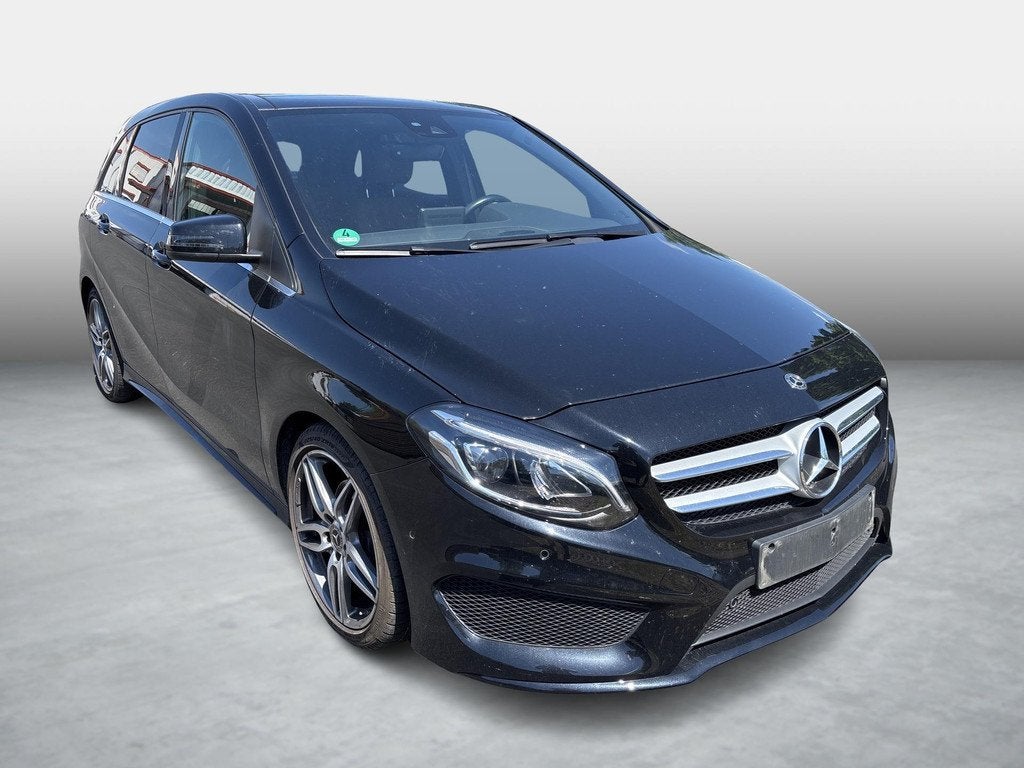 Mercedes-Benz B-Klasse 200 AMG Line | Panoramisch Dak | Navi, Auto's, Gebruikt, Euro 6, 4 cilinders, Automatische klimaatregeling