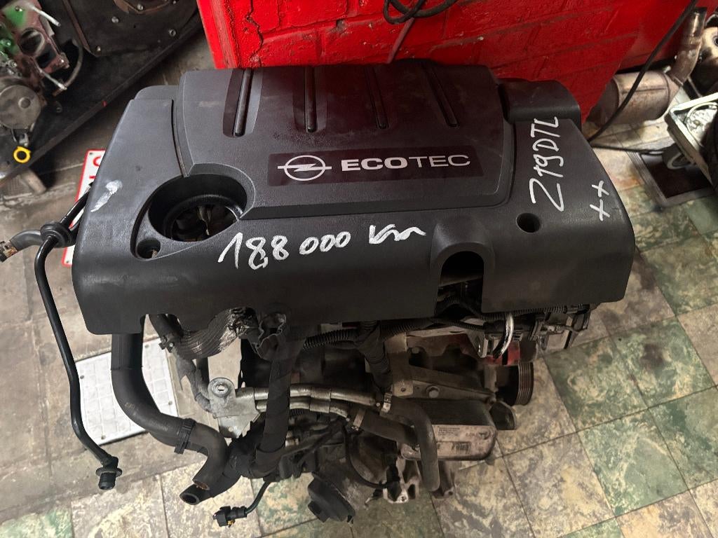 MOTEUR 1900 TURBO DIESEL OPEL ZAFIRA B, RUE BRIGADE PIRON 307, Enlèvement, Utilisé, Garage_bila@yahoo.fr
