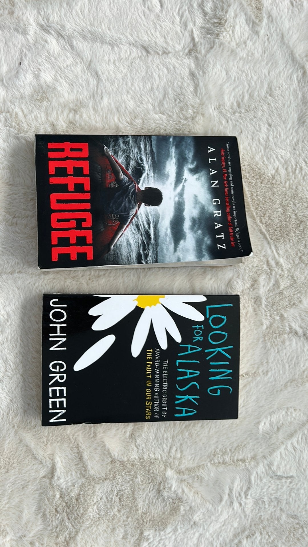 Refugee en Looking for Alaska, Boeken, Ophalen of Verzenden, Gelezen